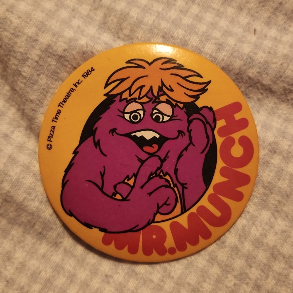 1984 Vintage Mr. Munch pin from Chucky Cheese